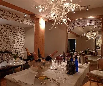 ***** Hotel The Ivy At Verity Toronto Canada
