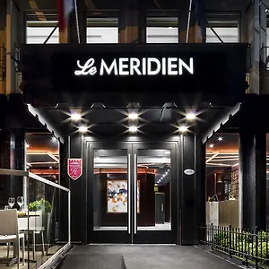 **** Hotel Sens Canada