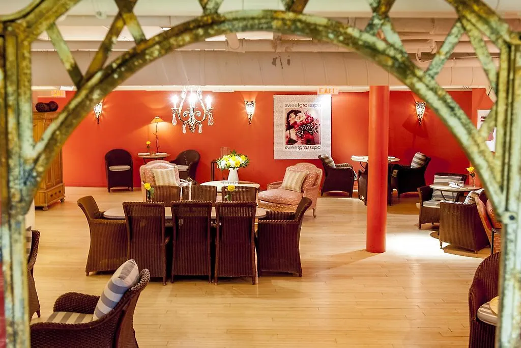 Hotel The Ivy At Verity Toronto