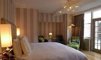 ***** Hotel The Ivy At Verity Toronto Canada