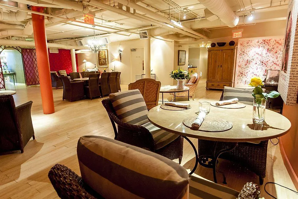 ***** Hotel The Ivy At Verity Toronto Canada