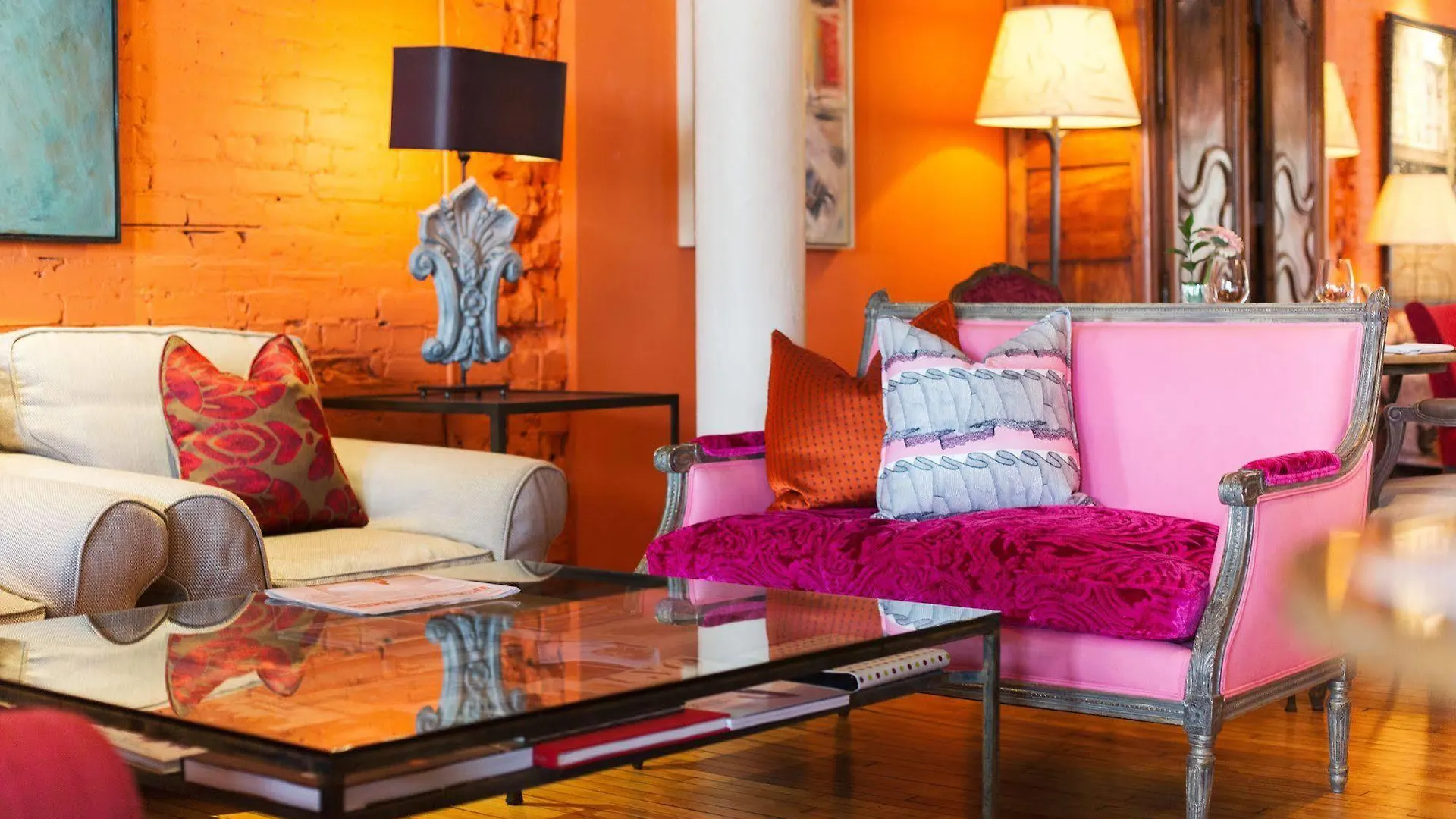 ***** Hotel The Ivy At Verity Toronto Canada
